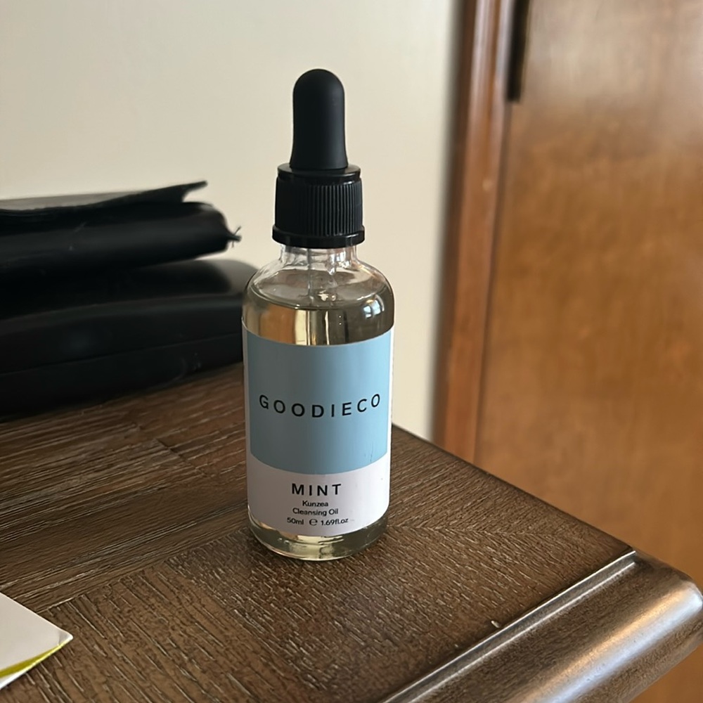 GoodieCo Mint Cleansing Oil